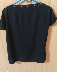 Black Tshirt