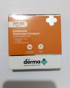 The Derma Co. Foundation &amp; Compact with SPF