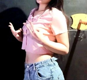 Urbanic Cute Pink Cropped Top