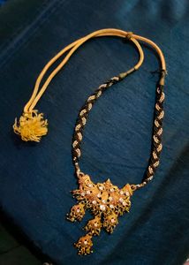 Golden Pendant For Women With Beautiful Chain