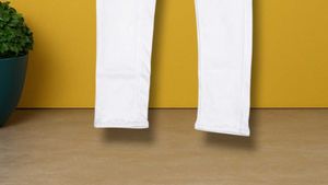 LM12 Size-32 Slim Jeans