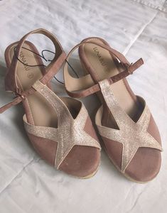 Nude-Pink Wedges