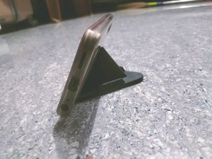 Pyramid Mobile Stand