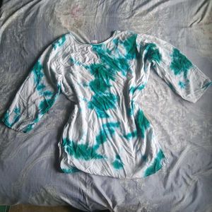 Tie-Dye Short Kurti ✨
