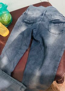 Distressed High Waist Denim Capris