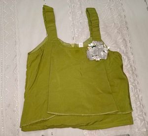 Girls&#39; Green Top &amp; Skirt Set