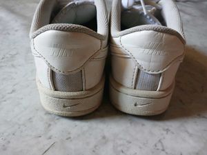 Nike Court Royale Sneakers Cardina