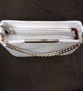 Chic White Handbag Solid Pattern