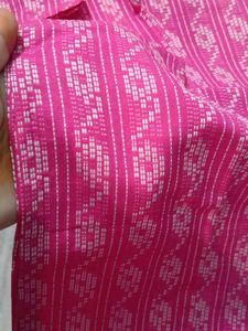 New Pink Woven Pattern Kurti - V-Neck 3/4 Sleeve