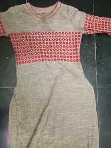 A Festive Top With Rich Grand Look