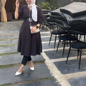 Chic Midi Dress with Belt