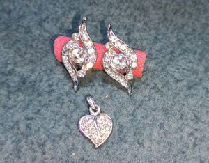 White Diamond Set Of Earrings & Pendant For Women