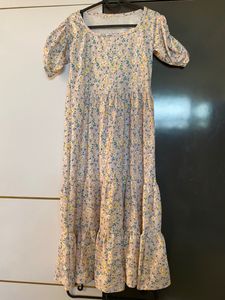 Floral Summe Midi Dress 👗 Tag Removed But It’s New Not Even Worn Once