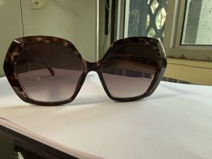 Chic Patterned Oversized Sunglasses