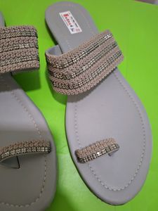 Beautiful Gray Flat Chappals