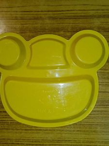 🆕NEW Mickey &amp; Apple Plates (Set of 2) Combo