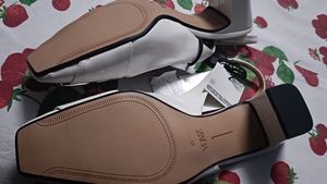 Zara Bona Fide Heels 👠