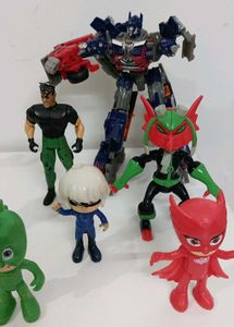 Mixed Character Toy Set