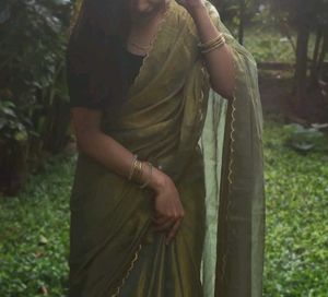 Tissue Silk Saree With Scallops Design