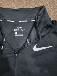 Nike Dri-Fit 1/2 Zip Top