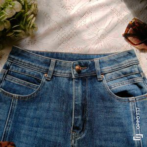 Stylish Bootcut Pant 👖💙