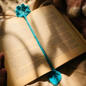 Crochet Flower Bookmark