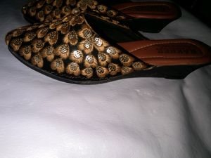 Sandal