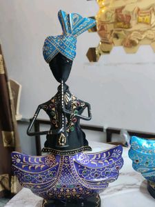 Beautiful Craft Men Set Of 3 Metallic Body For Hom