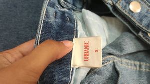 Urbanic Mom Jeans (Mid Blue)