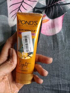 Pond's Sunscreen Spf-55.