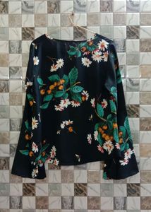 Tokyo Talkies Bell Sleeves Top