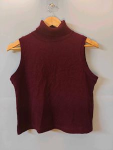 Burgundy Sleeveless Turtleneck