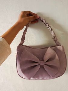 Bow Detail Shoulder Bag