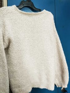 CUTE FLUFFLY SWEATER