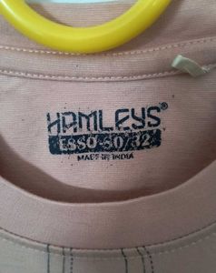 Hamleys brand T-shirt