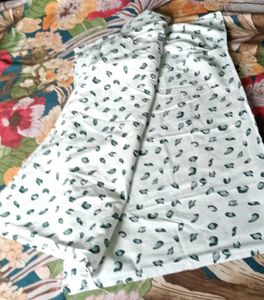 Floral Print Double Bedsheet With 2 Pillow Cover