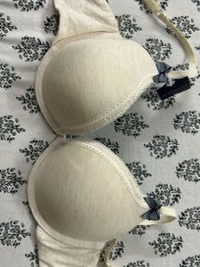 Tommy Hilfiger with Bow Detail