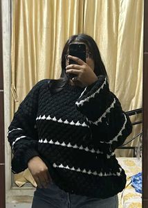 Kinnited Black Sweater