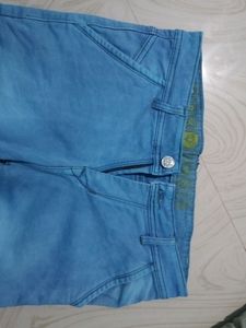 Trendy Jeans