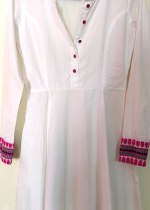 White Anarkali Kurta With Pink Border