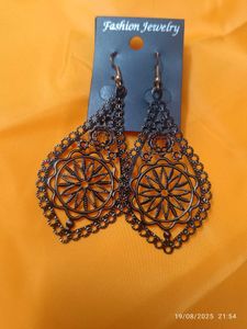 New Fashionable Dangle Earrings