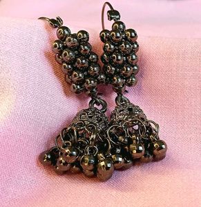 Antique Black Metal Jhumka Earrings 🦪✨️
