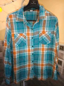 BOGO 🎁 Buy One Get 1 Free🎁XL  Checked Shirt