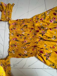 Yellow Dress With Free Gift 🎁
