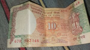 10 Rs Rare Note With Sequence 567