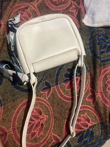 Heart Detail Shoulder Bag