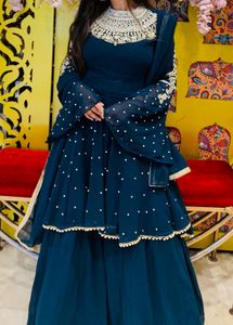 Elegant Teal Kurta And Flared Lehnga