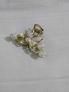 Pearl Flower Hair Claw Clip