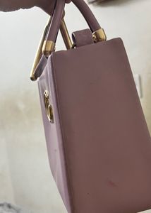 Magenta Small Hand Bag 🌸
