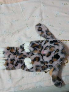 beautiful sling animal print beg